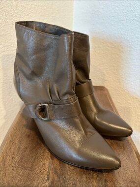 Sigerson Morrison Leather Ankle Boots size 10 B